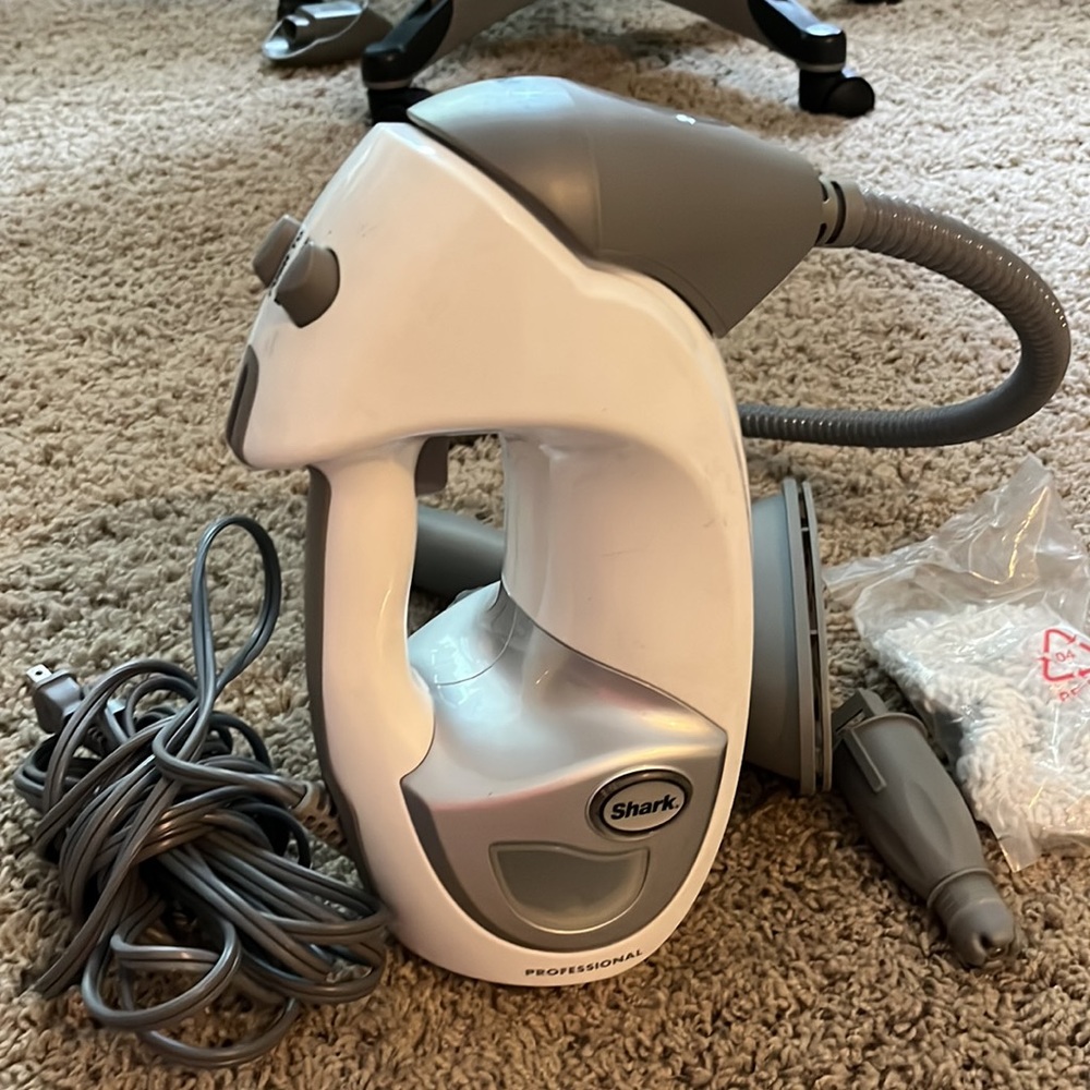 Shark Pro Portable Steam Pocket SC 3901W - Picture 5 of 5